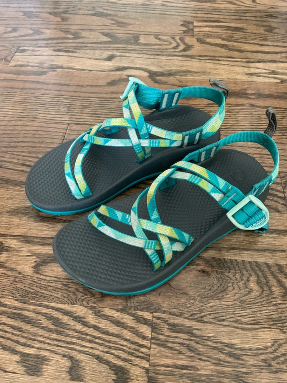 Chaco’s Girls Teal Double Strap Outdoor Ergonomic Sandals